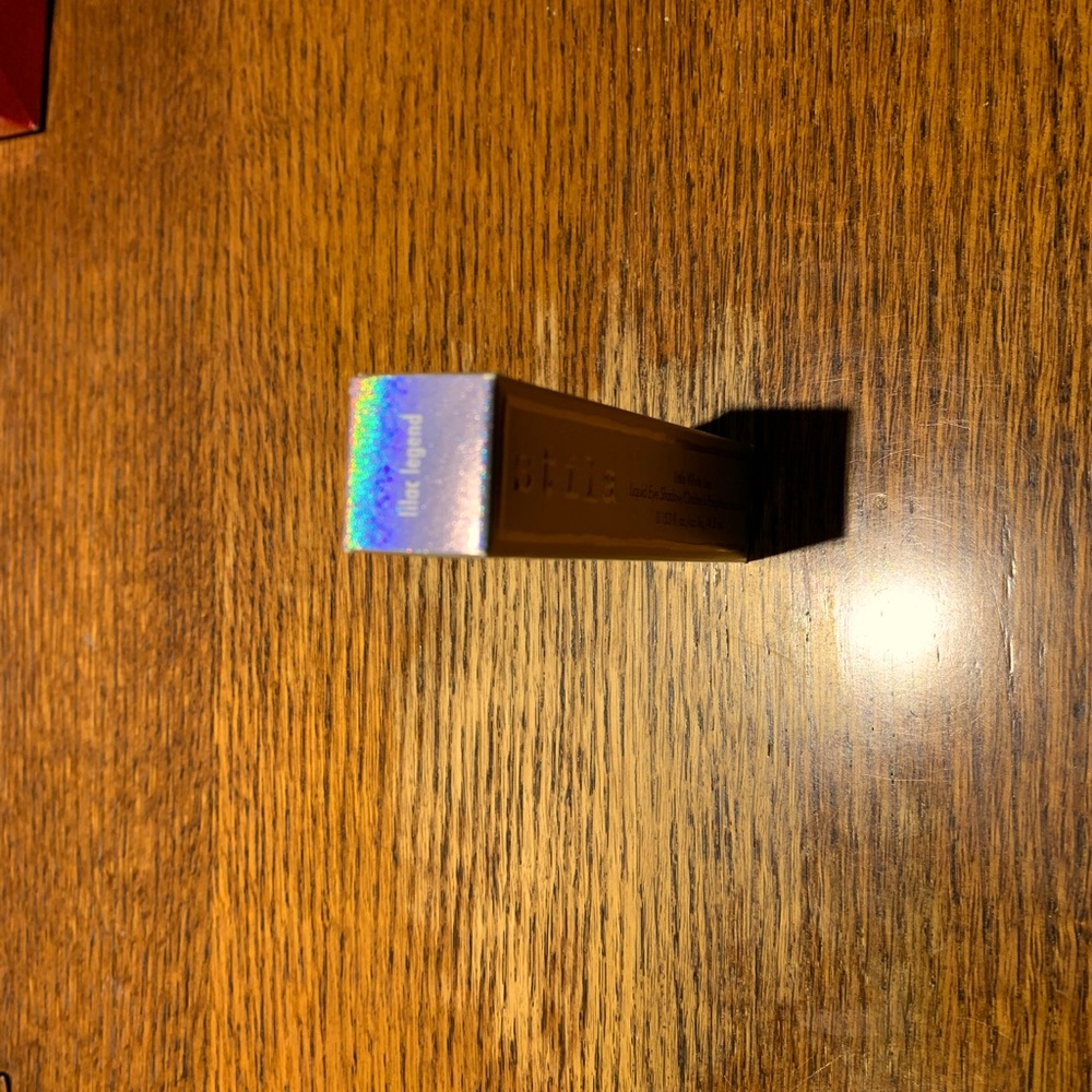Lilac legend stila liquid eyeshadow